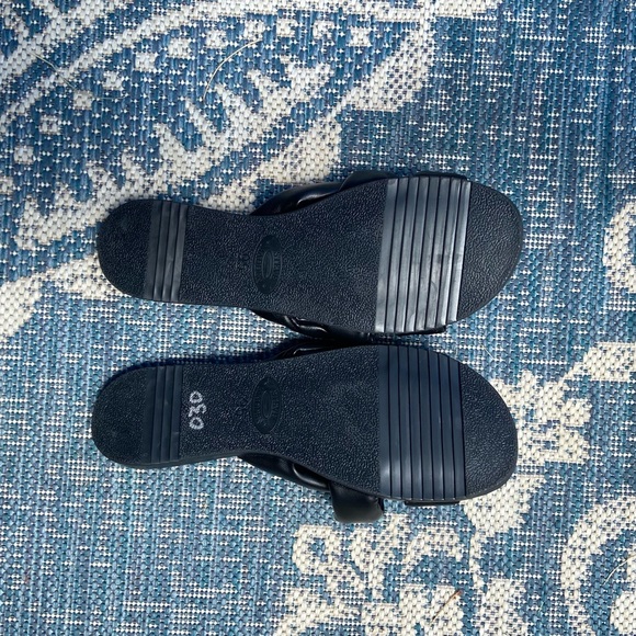 Black Steve Madden Summer Sandal - Picture 4 of 4